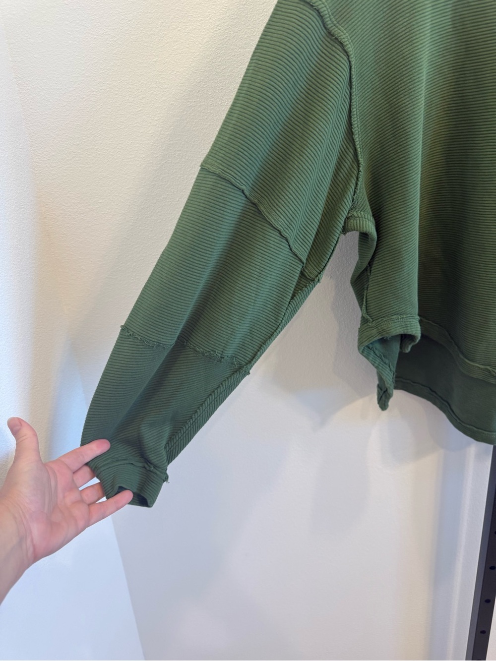 NWT Free People Total Eclipse Eden Green Ribbed Top Small Relaxed Boho Mininal - Picture 3 of 9
